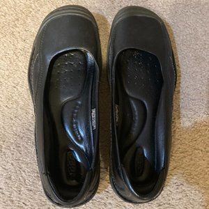 Keen Women's Ballet Flat Size 10